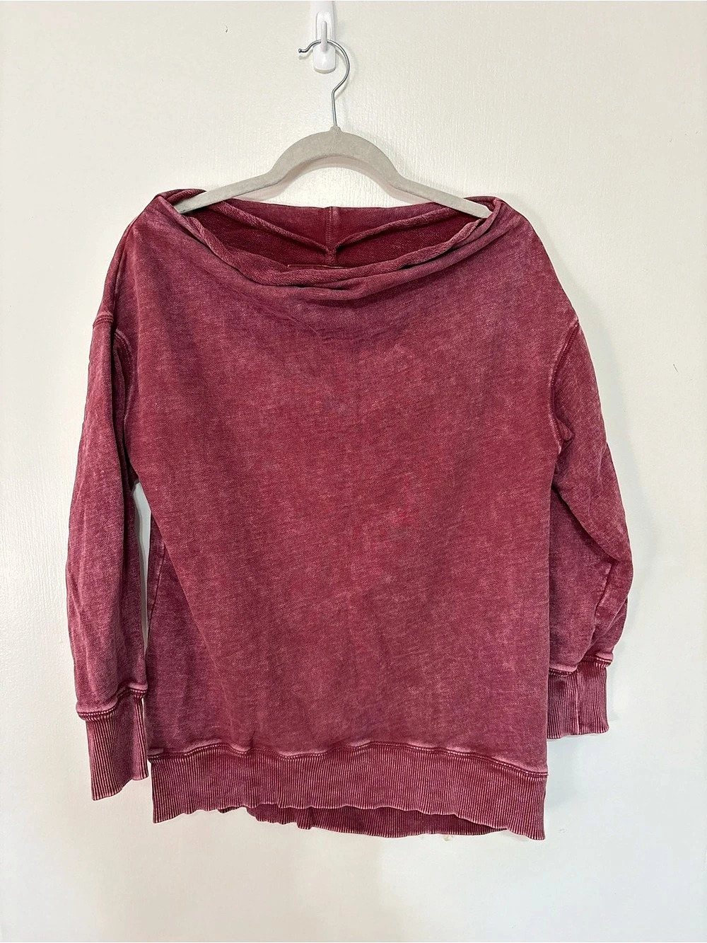 Pilcro Donna Boatneck Tunic Pullover Burgundy Small